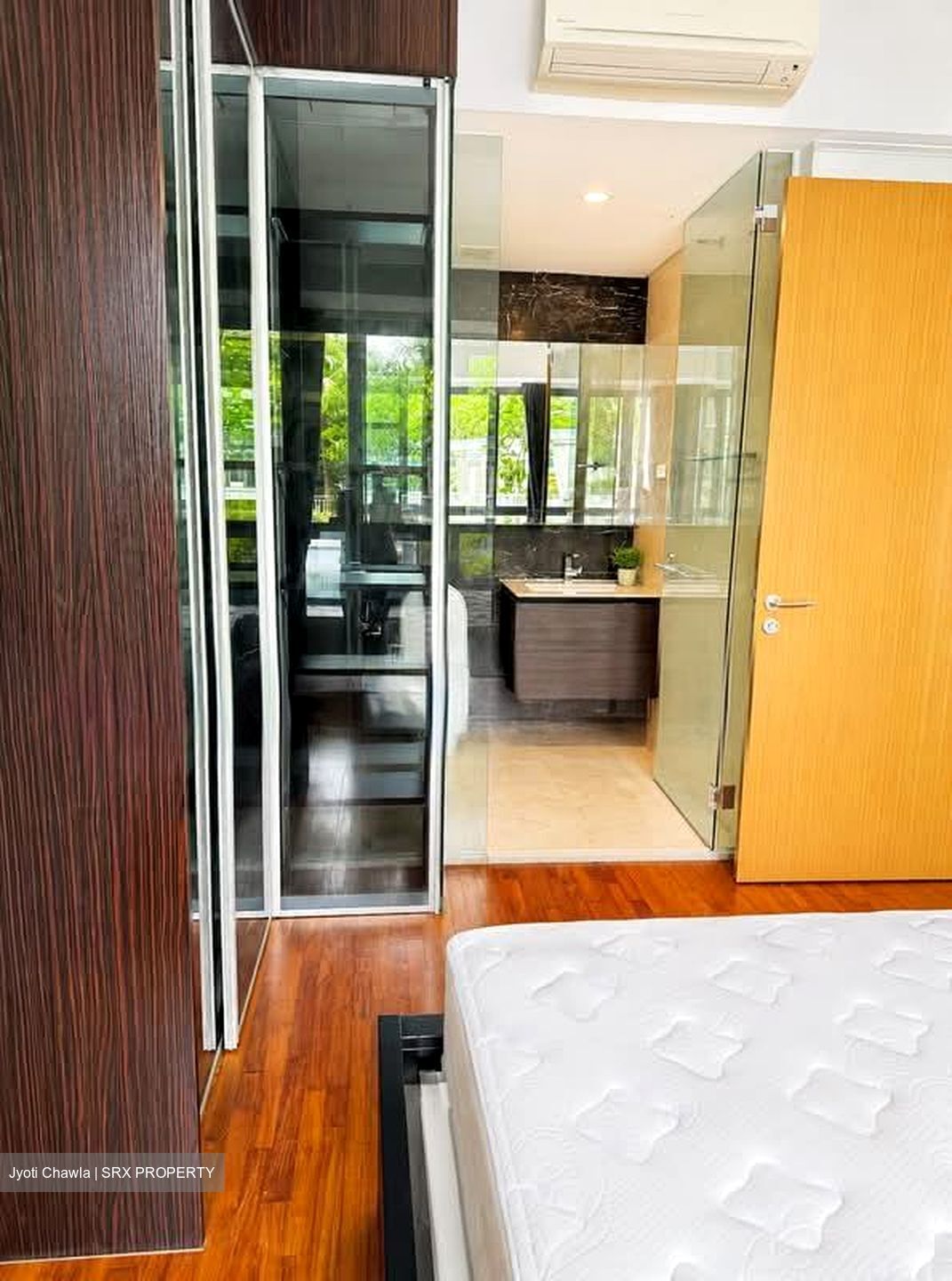 Waterfront Isle (D16), Condominium #584370781